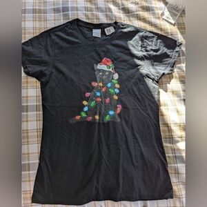 🎄Port and Company Black Christmas Cat Graphic Short Sleeve Crew Neck T-Shirt